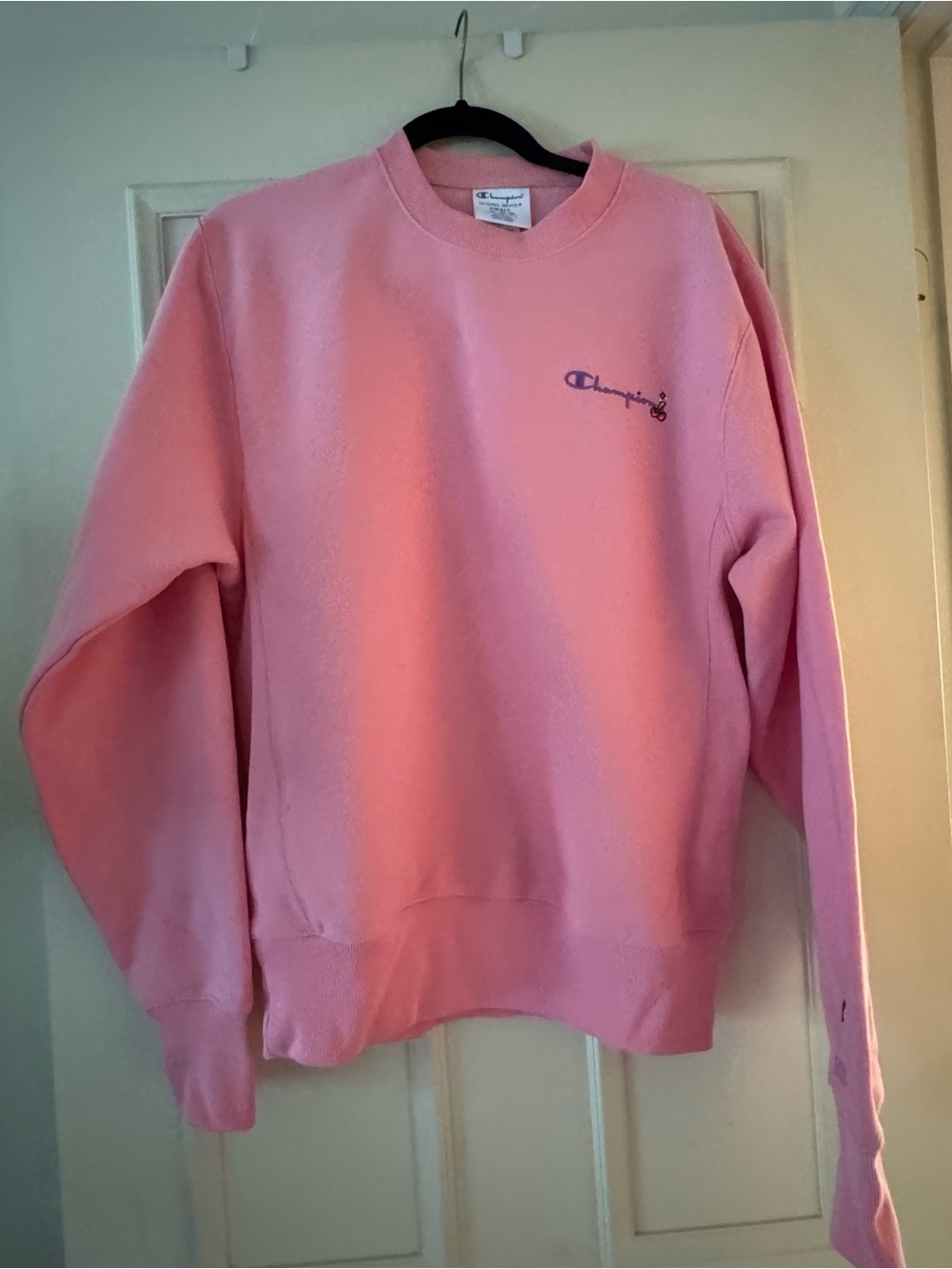 KNC Champion Collection Pink Crewneck Sweatshirt - Women's Size Small